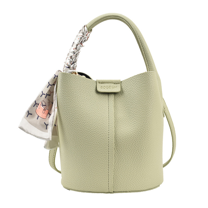 Bolso de mano universal bolso de mujer 2025 nuevo estilo estilo estilo extranjero sensación de bolso de cubo de verano sensación de alto nivel de hombro mochila