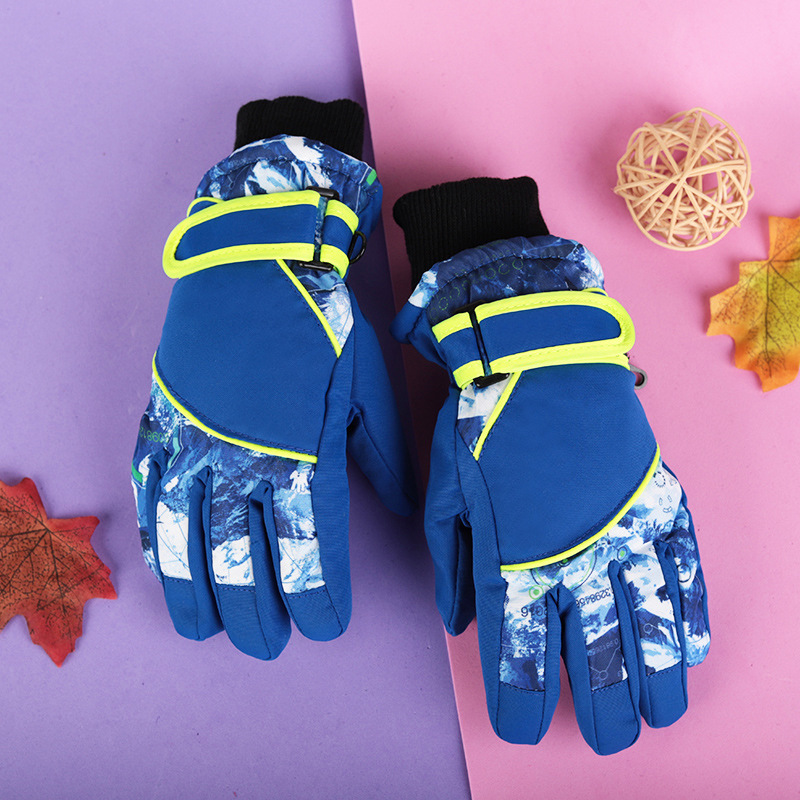 4-17 años de edad de los niños engrosada a prueba de frío impermeable a prueba de viento antideslizante cálido esquí nieve jugando guantes de algodón de invierno