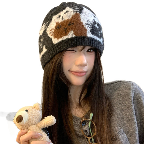 Cartoon Cat Embroidered Knitted Beanie for Girls - Autumn/Winter Fashion, Warm, Windproof, Ear Protection, Face-Smoothing Wool Hat