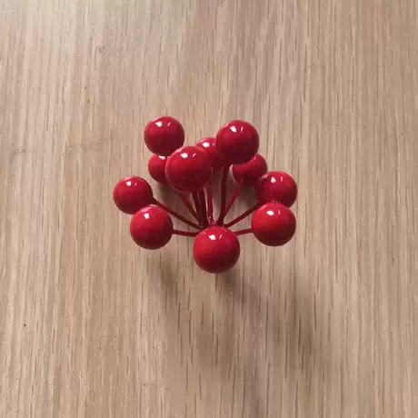 Red h-10