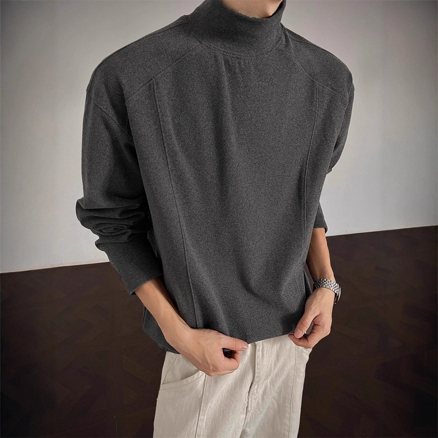 Black De Rong Deconstructed Splicing Thermal Underwear for Men in Winter with a Small Neckline and a Half Turtleneck Bottoming Shirt and Long-Sleeved T-Shirt