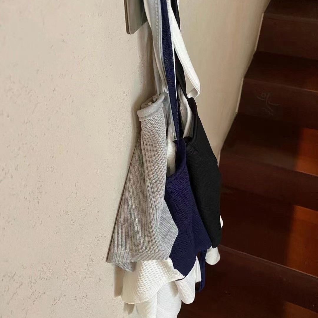 2021 primavera y verano nueva camisola falsa de dos piezas con fondo interior y exterior sin anillo de acero anti-exposición envuelto en el pecho