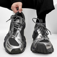 パリstapler 14代ホッチキスのお父さんの靴の潮男の小衆の11xlは街のカップルの厚い底の運動靴の女性を揚げます。
