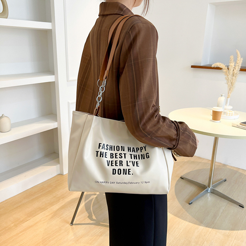 Women's Medium Summer Spring Pu Leather Letter Fashion Square Zipper Tote Bag display picture 2