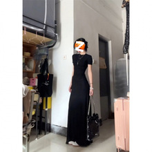 赫本风法式黑色短袖连衣裙子女装2025新款夏季穿搭长裙收腰小黑裙