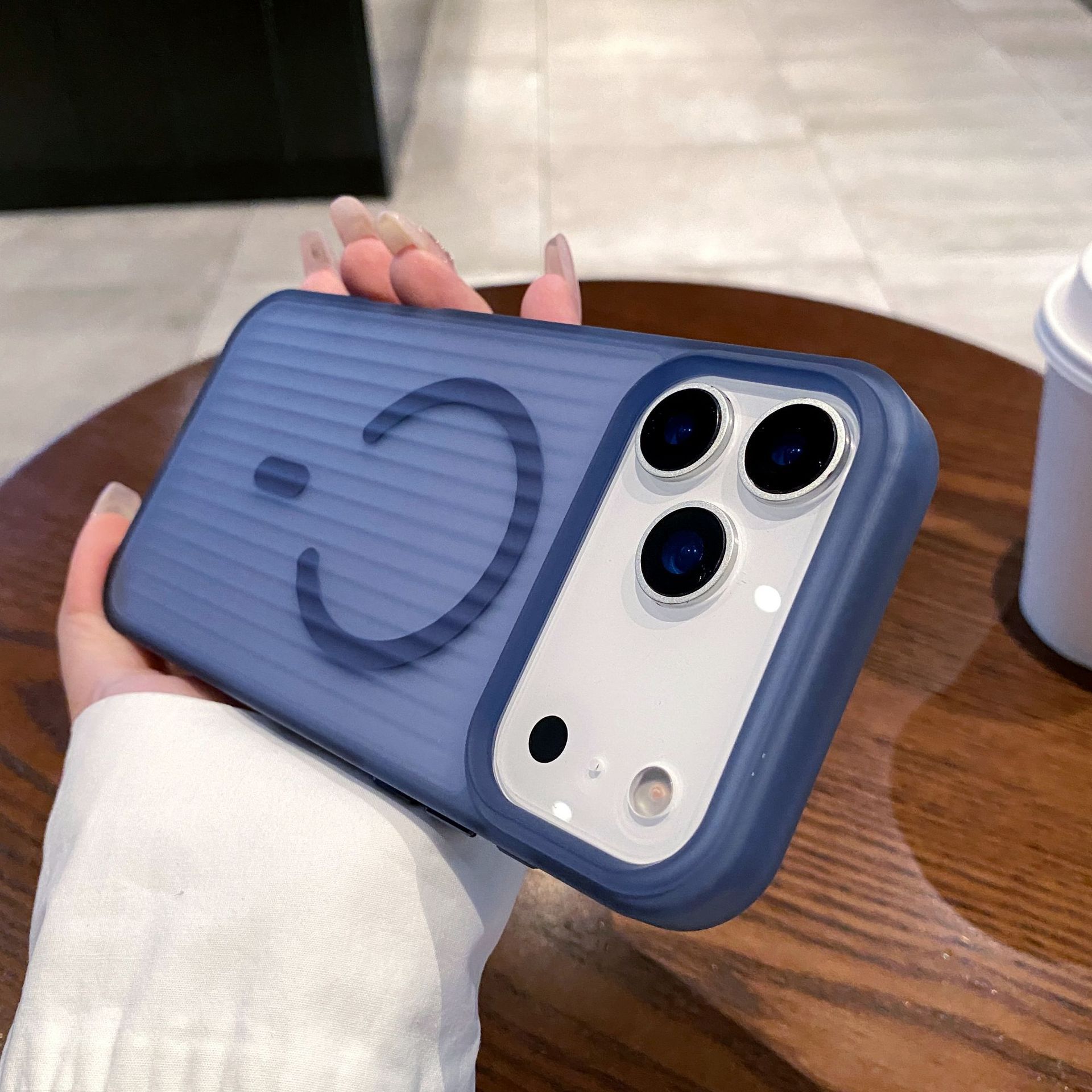Nuevo patrón ondulado de alta calidad 2 en 1 para Apple 17 proMax caso de teléfono iPhone 16 amortiguado