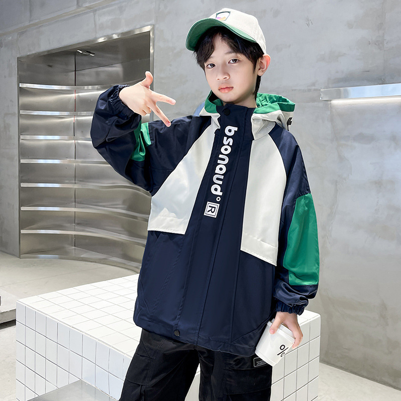 Chaqueta cortavientos para niños de primavera 2025 modelos de primavera y otoño versión coreana del nuevo estilo de los niños chinos y medianos