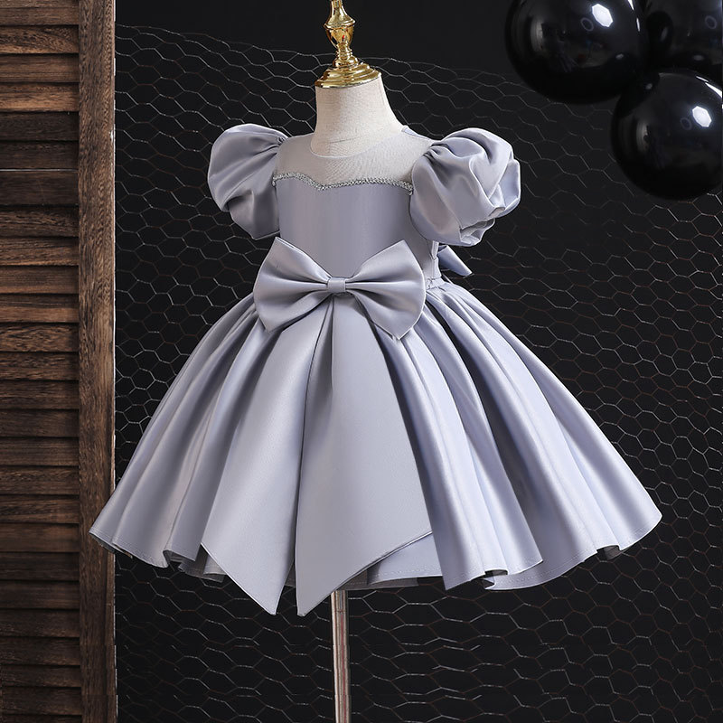 106059819@qq.com Vestido infantil estilo coreano com laço grande, tecido de cetim, ideal para o primeiro aniversário da bebê ou para daminhas de honra._voghion.com