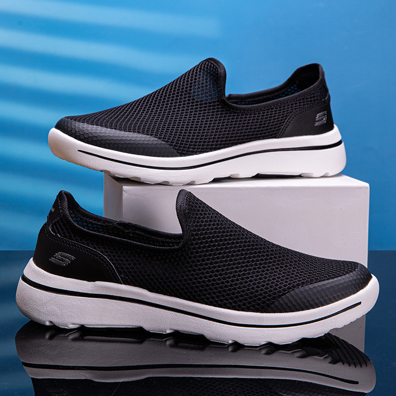 Men's Walking Shoes 2023 Summer New Single Net Middle-aged Slip-on Lazy Shoes Large Size Men's Shoes Trendy Shoes