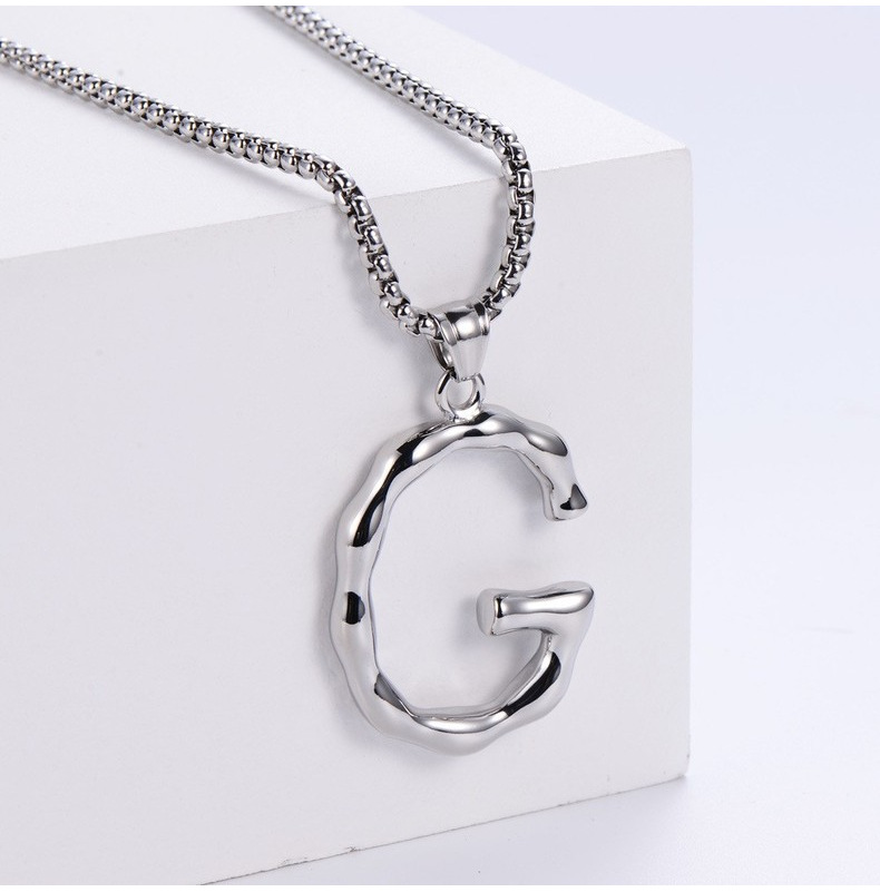 Fashion Letter Titanium Steel Necklace Stainless Steel Necklaces display picture 3
