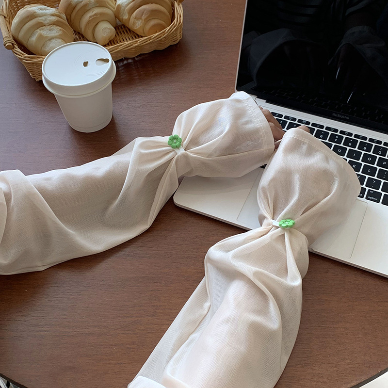 Mangas de hielo, mangas de protección solar, nuevos productos de verano, hebilla de disco de arte retro, mangas de hielo de hilo delicado, protectores de brazos de conducción sueltos y transpirables