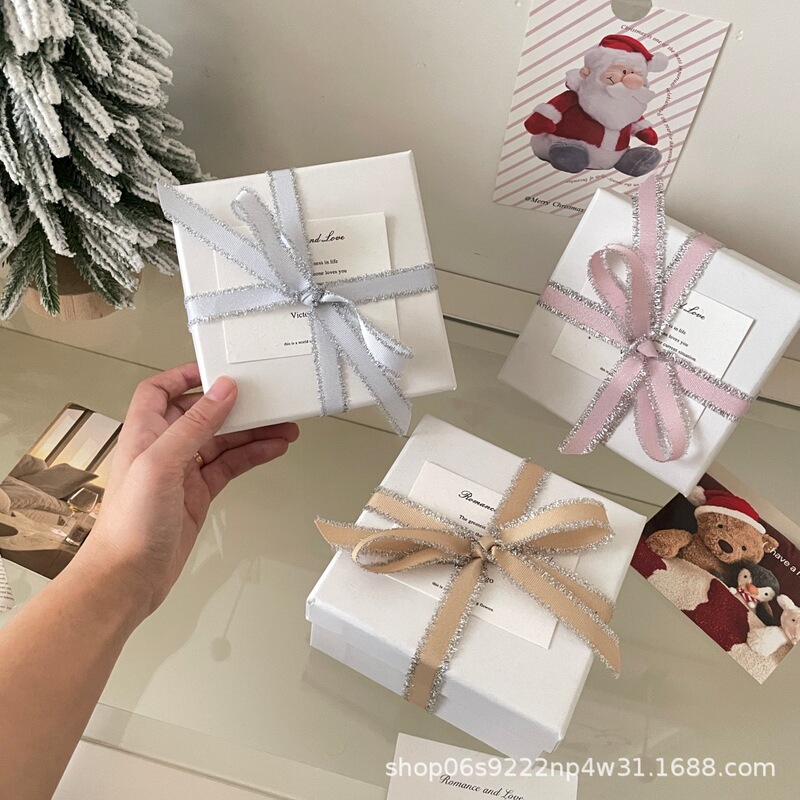 Ins-Style Beautiful Fringed Threaded Ribbon, High-Quality Gift Wrapping Bow Ribbon, Gentle and Sparkling Floral Tie Ins-Style Beautiful Fringed Threaded Ribbon, High-Quality Gift Wrapping Bow Ribbon, Gentle and Sparkling Floral Tie