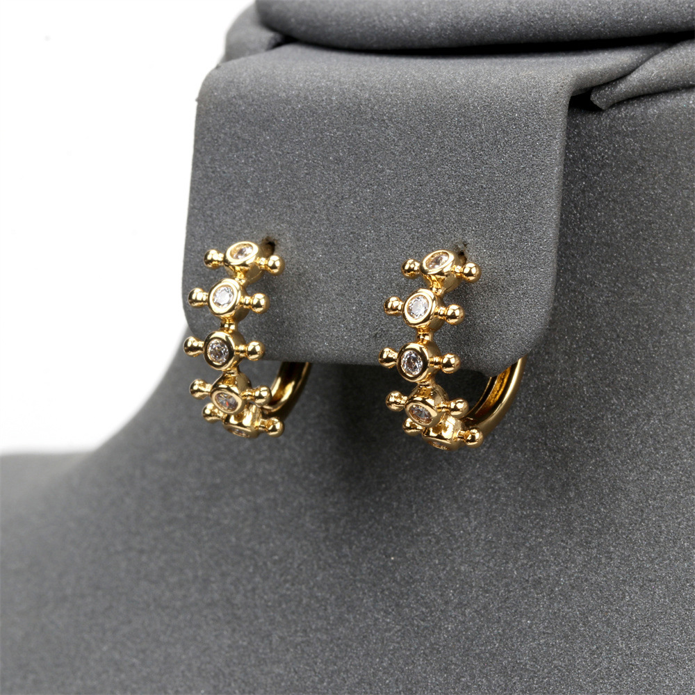 New Copper Inlaid Zircon Gold-plated Geometric Ear Buckle Earrings Wholesale display picture 2