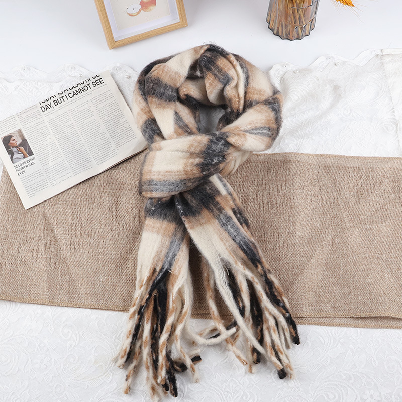 Bellissimo schema di colori ~ Sciarpa artistica in finto cashmere verde per studentesse, sciarpa calda in mohair spesso, scialle lungo_voghion.com