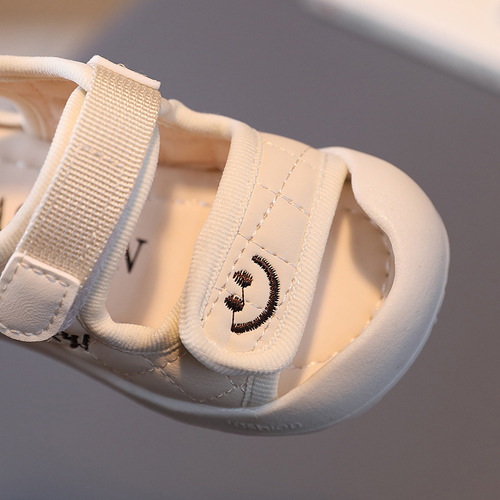 Summer new baby shoes, baby sandals, boys' soft-soled toddler shoes, girls' toe-toe shoes, one-piece drop shipping