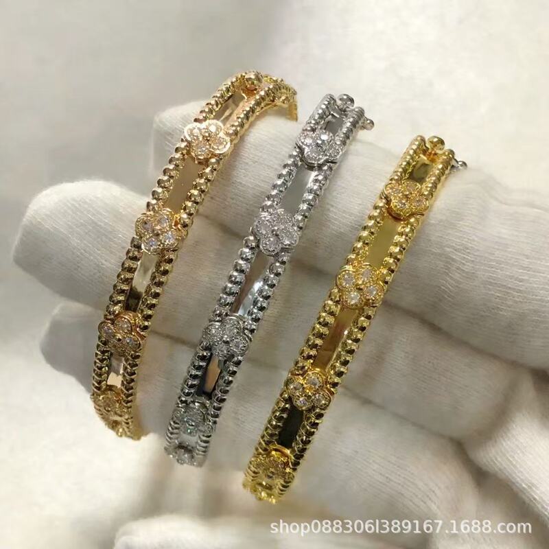 High-End Version of the Finely Crafted Kaleidoscope Four-Leaf Clover Bracelet for Women, Wide and Narrow Versions, Thickly Plated with 18K Rose Gold and Fully Encrusted with Diamonds