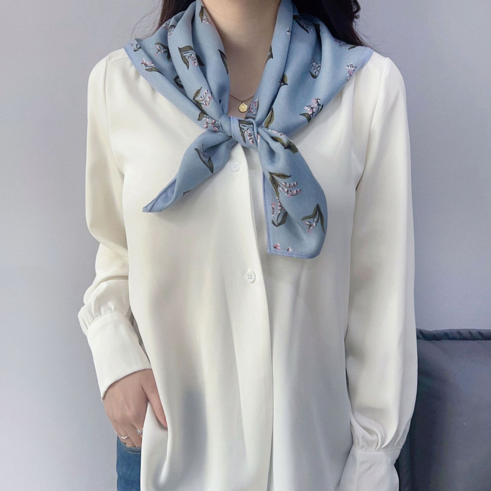 Estilo étnico retro pequeña bufanda cuadrada nueva bufanda de flores de anacardo verano de las mujeres habitación con aire acondicionado bufanda exterior delgada bufanda