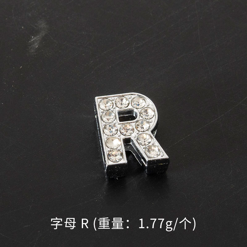 英語のアルファベットの数字の合金のネックレスのペンダントはダイヤモンドのブレスレットのペンダントのアイデアのアクセサリーの手作りのDIY材料を入れます。