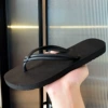 Classic Black-/-China knot