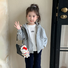 女童秋季外套连帽2025新款儿童洋气时髦拉链衫休闲女宝宝秋装上衣