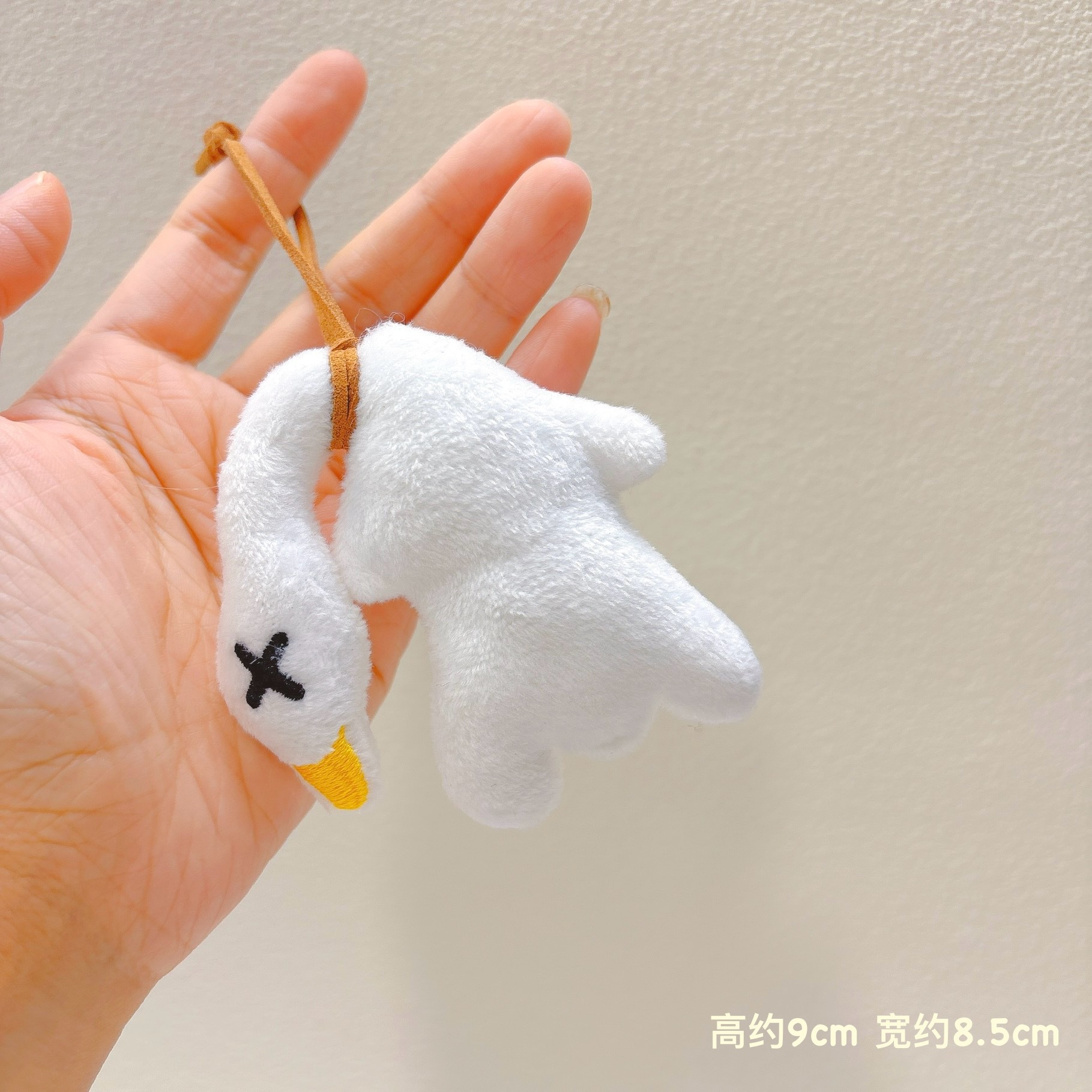 A16 흰색 삐걱거리는 소리