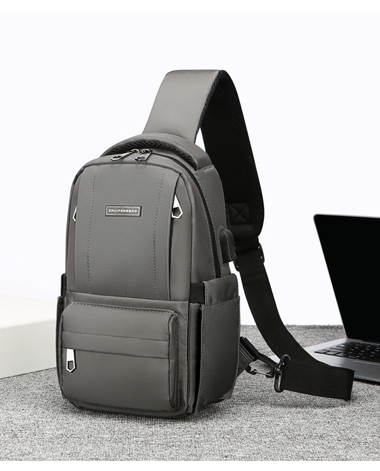 2024 New men's chest bag, trendy casual single-shoulder bag, cross-border water-resistant crossbody bag, USB rechargeable men's bag undefined