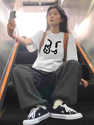 Women's Oversized Square-shoulder Short-sleeve T-shirt 2025 Summer Pure Cotton White Design-led American Half-sleeve Loose Top