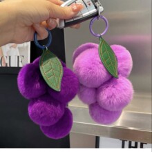 紫色系仿獭兔毛包包挂饰毛绒葡萄挂件汽车钥匙配饰葡萄元素吊坠