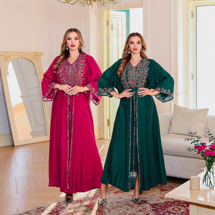 Cross-Border Spot Middle Eastern Dress Dubai Elegant Muslim Women's Robe Festival Arabic Embroidered Robe