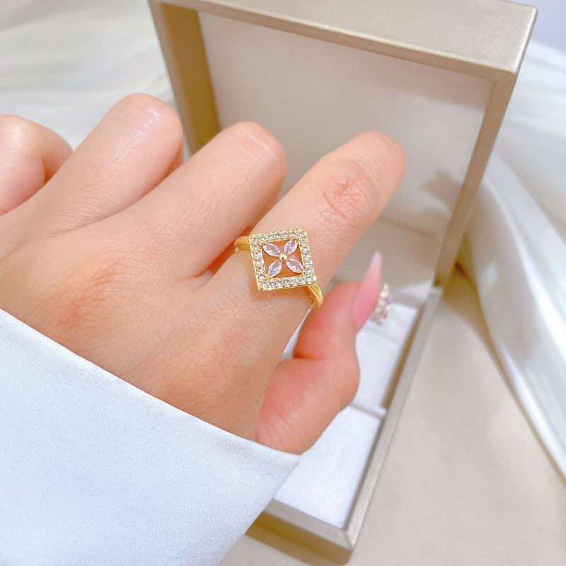 Anello quadrato leggero di lusso con fiore, apertura regolabile, gioiello semplice giapponese, anello per coppie_voghion.com
