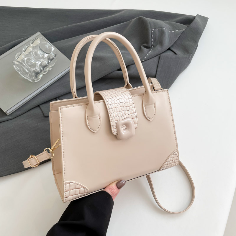 Bolso de moda de alto valor 2025, nuevo diseño de nicho de primavera, bolso de hombro, bolso pequeño