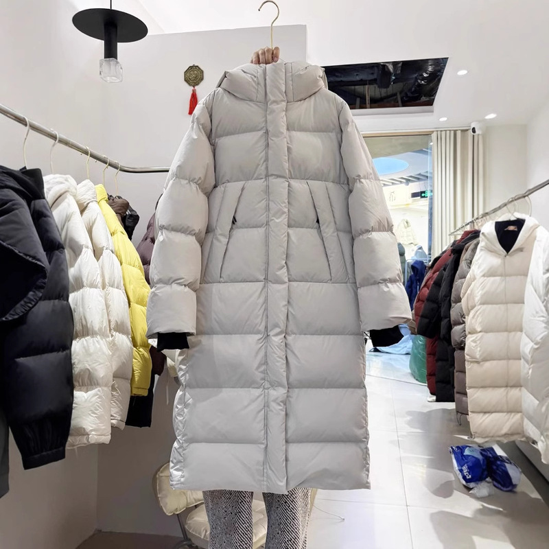 Triple-Protection 95% down Thick Long down Jacket for Northeast and Cold Regions, 24-Inch Over-The-Knee Couple's Winter Coat, Windproof and Waterproof
