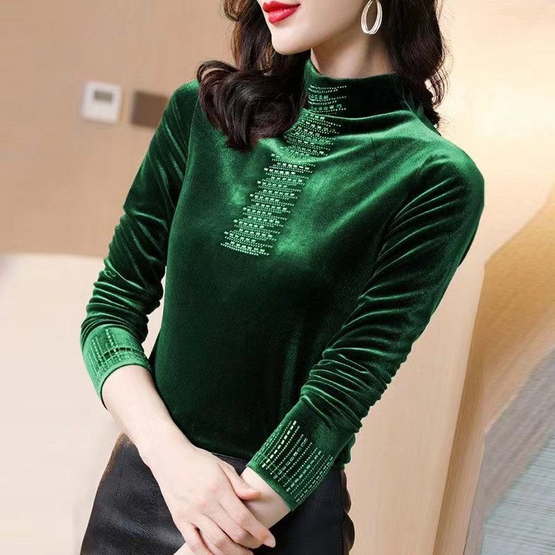 짙은 녹색