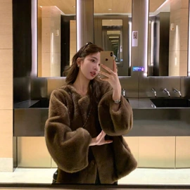 皮草;其他短外套;女式马甲