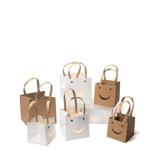 in stock White Card Gift Bag Baking Packaging Bag Cake Square Kraft Paper Portable Smiley Packaging Paper Bag