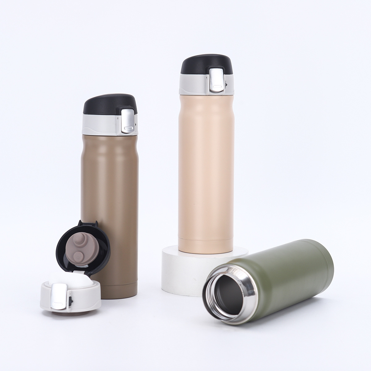 Taza de aislamiento de acero inoxidable, taza de rebote al aire libre de gran capacidad, taza de regalo de moda simple al por mayor