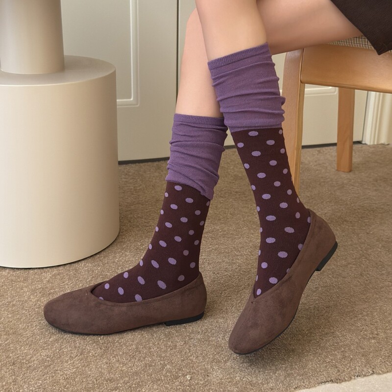 Korean-style retro color-block polka dot calf socks, women's long knee-high socks, stylish and unique with a fluffy hem and ruffled design Korean-style retro color-block polka dot calf socks, women's long knee-high socks, stylish and unique with a fluffy hem and ruffled design