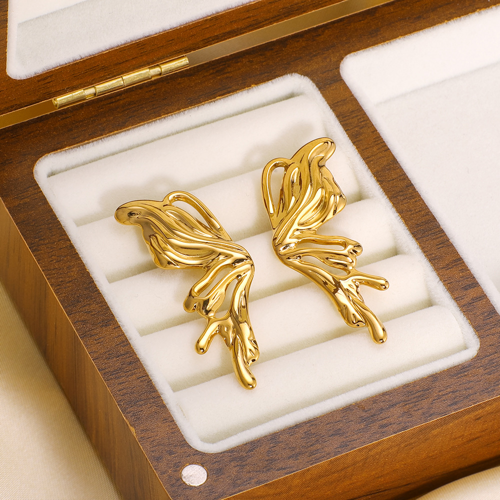 12g Weight PVD Coated Gold Plating Process 1 Pair Elegant Butterfly Plating Pleated 304 Stainless Steel Ear Studs