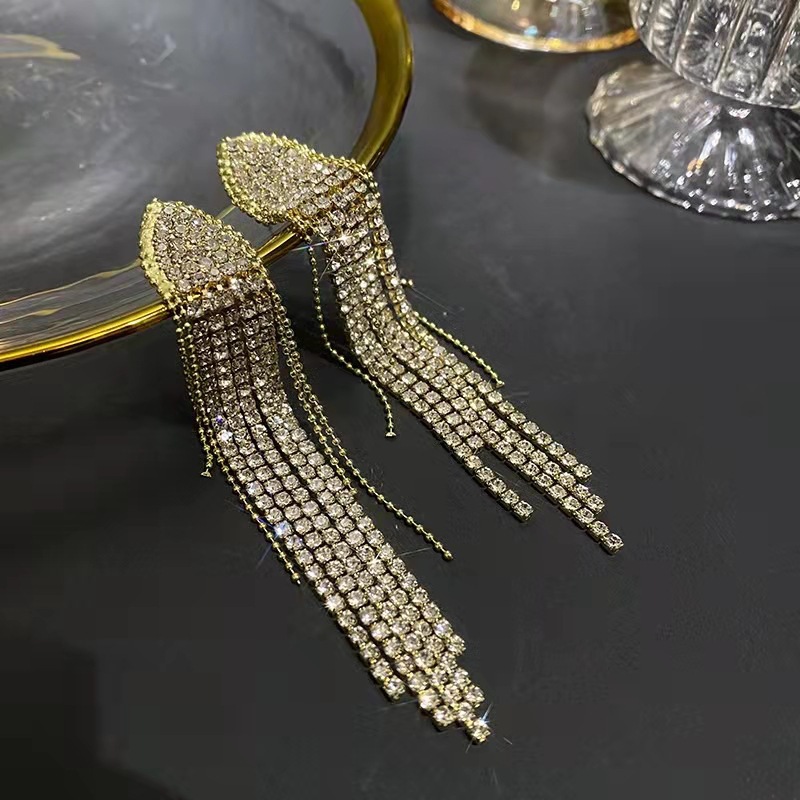 Pendientes de diamantes completos de triángulo geométrico de borla larga S9225 aguja de plata estilo coreano nuevos pendientes exagerados de alto grado