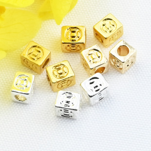 18k����ɫ�~�X��ƬС���� �ķ��θ����ֹ�diy����ִ��������