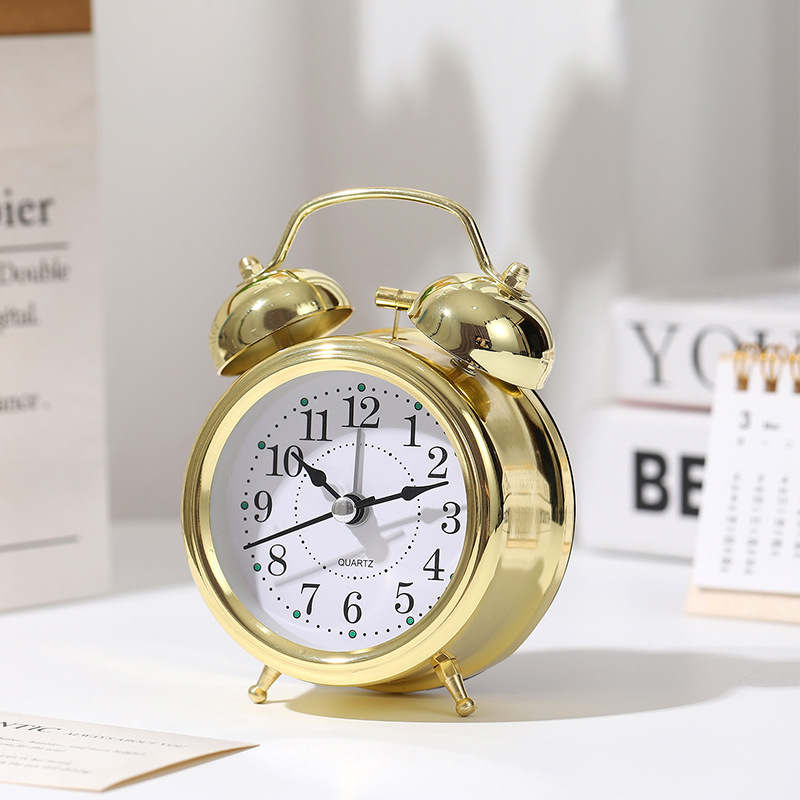 Super ruidoso retro campana despertador dormitorio noche luz mudo reloj regalo creativo estudiante reloj de noche Decoración