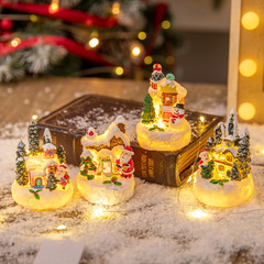 クリスマス樹脂姜パイ屋の小さな家サンタクロース雪だるまの微景観樹脂がクリスマス装飾品を飾る
