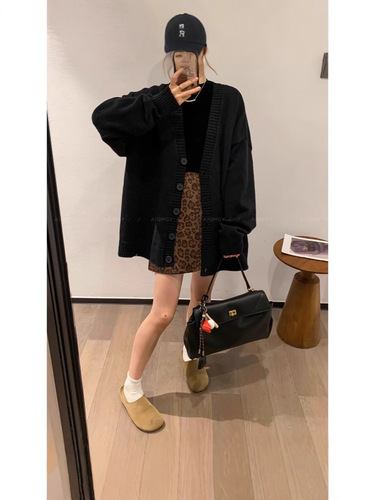 Women's leopard print retro skirt 2025 autumn and winter light mature style fashionable slim A-line short skirt boot skirt trendy