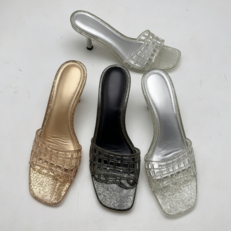 New Style Low-Heeled Sandals with Cut-Out Design, Thin Heels, Versatile for Outdoor Wear, Height-Increasing Open-Toe Crystal Sandals New Style Low-Heeled Sandals with Cut-Out Design, Thin Heels, Versatile for Outdoor Wear, Height-Increasing Open-Toe Crystal Sandals