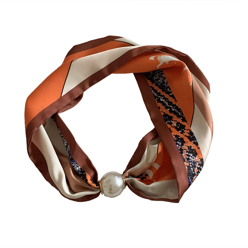 Bufanda de seda para mujer, sentido largo de alta calidad, primavera y verano, nueva versión coreana del collar de perlas de todo fósforo, bufanda de seda con hebilla magnética al por mayor