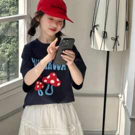 女童t恤2026夏季新款蘑菇印花上衣女中大童字母短袖