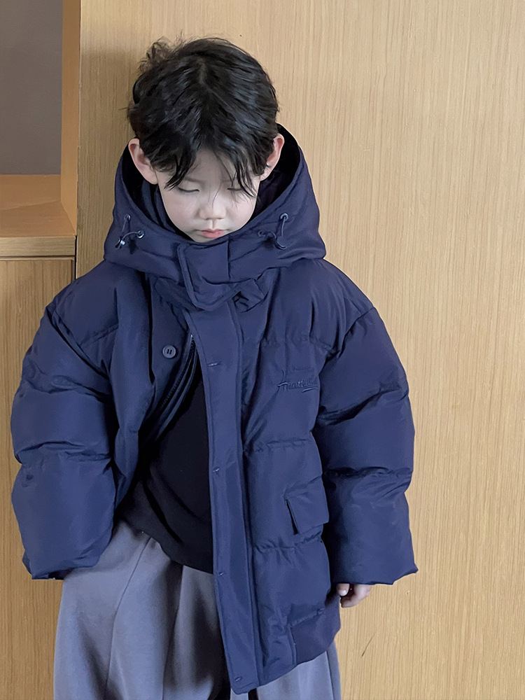 Chaqueta de plumón para niños, ropa de invierno elegante para Año Nuevo, abrigo festivo rojo de otoño e invierno para niños mayores.