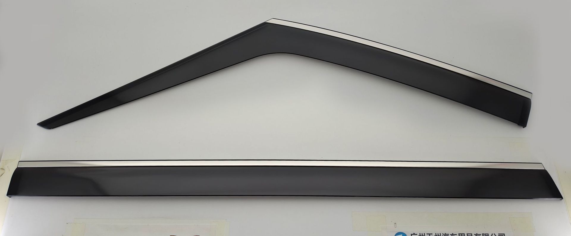 Suitable for the Original Japanese Toyota Alphard Window Visor