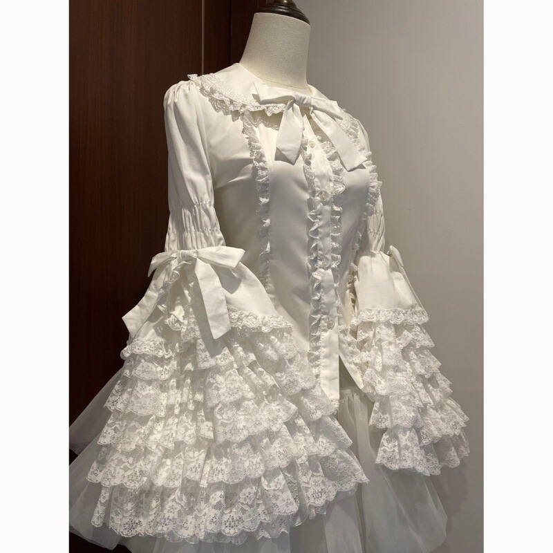 Lace Doll-Style Lolita Princess Sleeve Shirt, Long-Sleeved Versatile Top for Summer, Cute Lolita Inner Wear Lace Doll-Style Lolita Princess Sleeve Shirt, Long-Sleeved Versatile Top for Summer, Cute Lolita Inner Wear