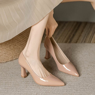 Nude Pointed Thick Heel High Heels Women 2024 New Soft Leather with Skirt Professional Commuting Single Shoes Not Tired Feet